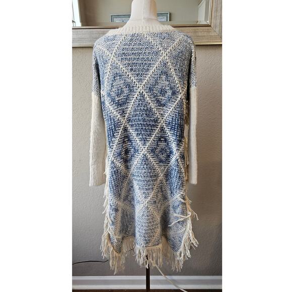 Tea n Rose Boho Knit Long Fringed Hem Pullover Sweater Western S/M Blue Cream - Picture 2 of 6